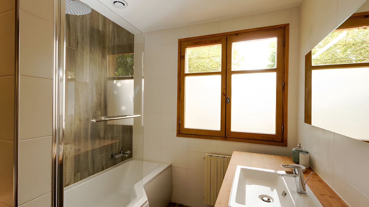 Photo of Bathroom in Chozeau