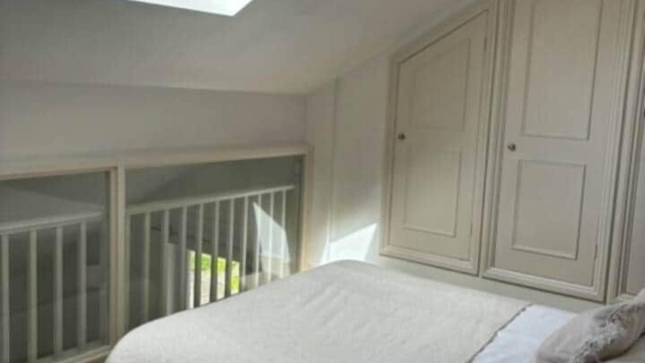 Photo of Others in Hampton Wick