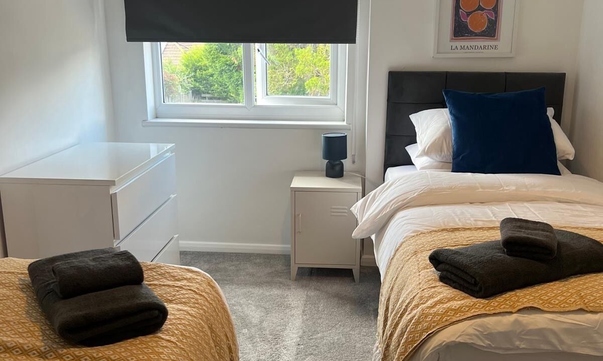 Photo of Others in Horley