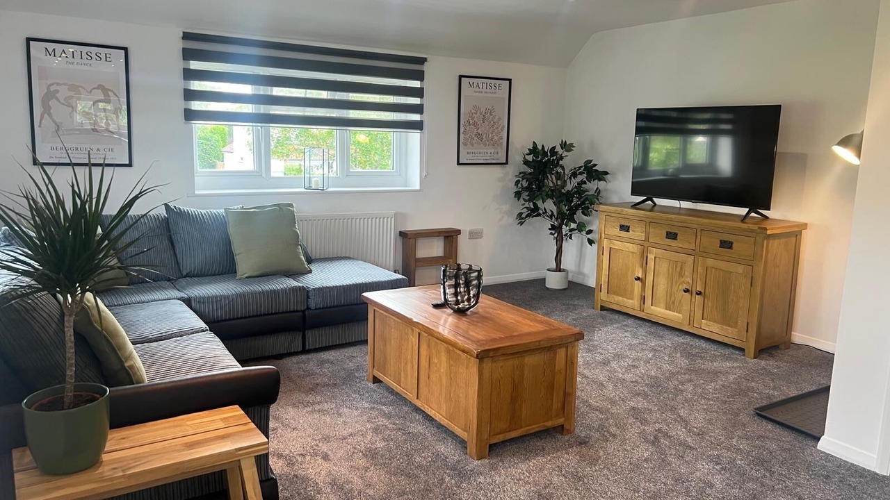 Photo of Bedroom in Horley