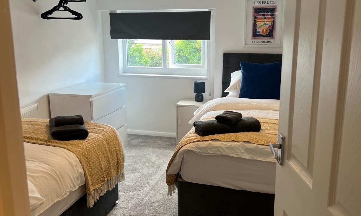 Photo of Others in Horley