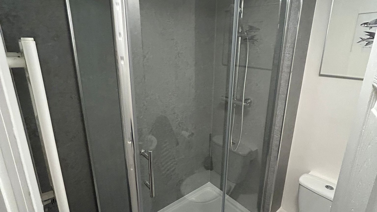 Photo of Bathroom in Horley