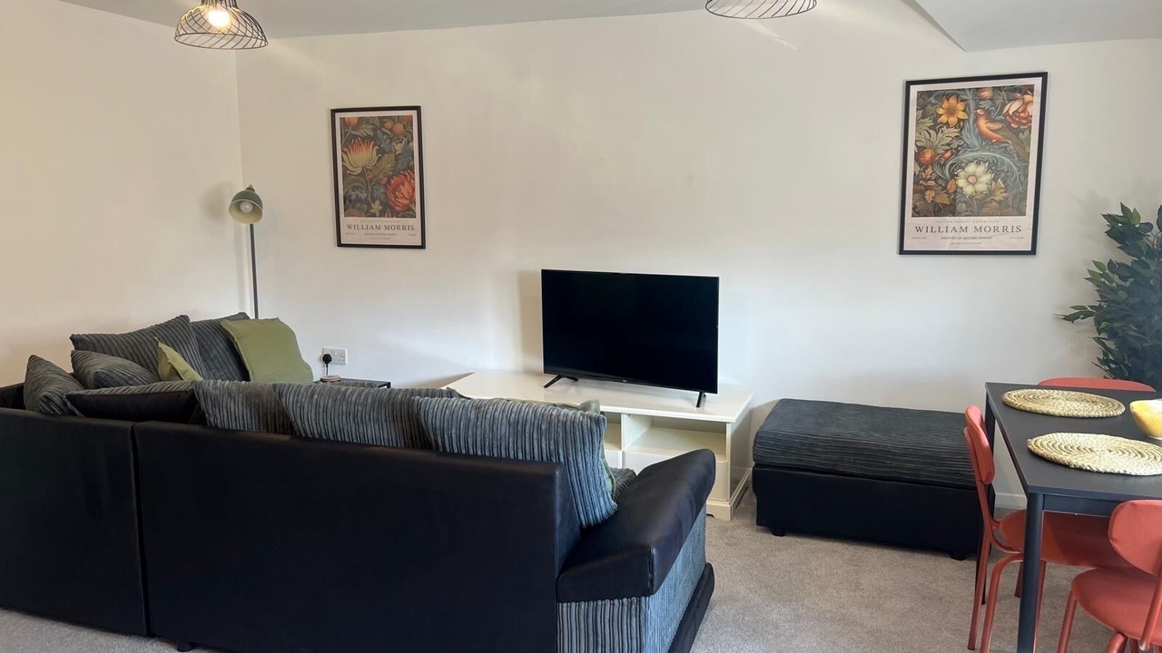 Photo of Bedroom in Horley