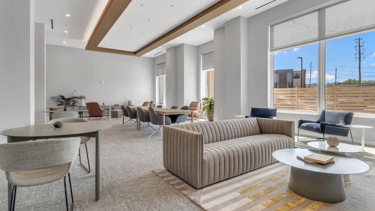 Photo of Livingroom in University Circle