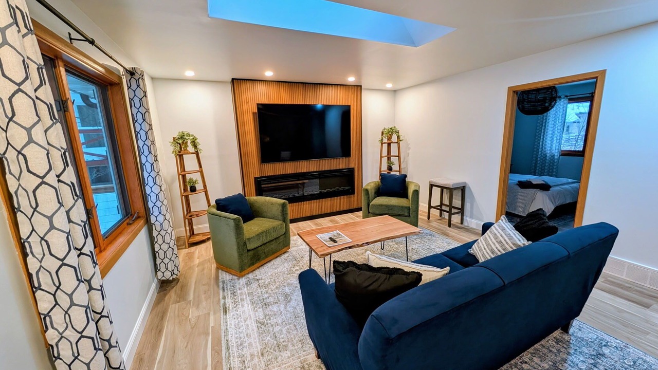 Photo of Livingroom in Trowbridge Park