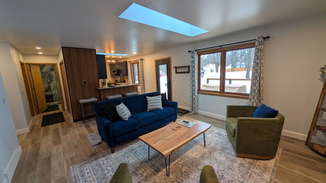 Photo of Livingroom in Trowbridge Park
