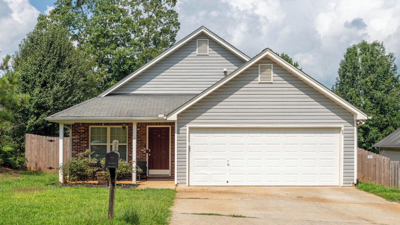 Photo of Outdoor in Emerson