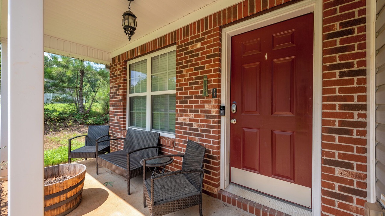 Photo of Patio Balcony in Emerson