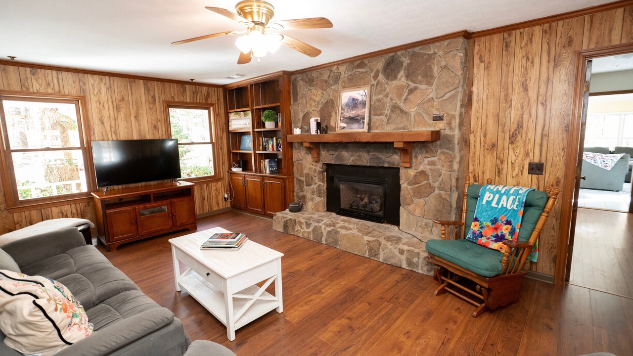 Photo of Livingroom in Hamilton