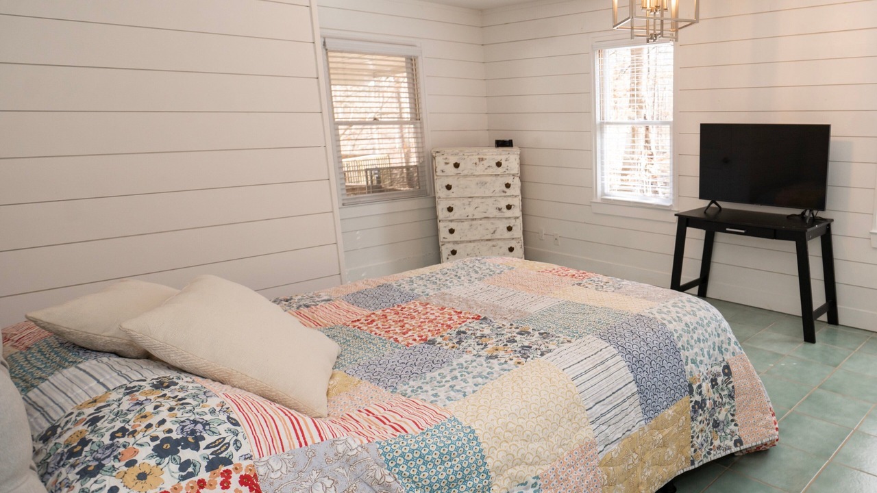 Photo of Bedroom in Hamilton