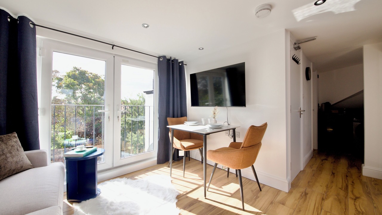 Photo of Livingroom in Bowes