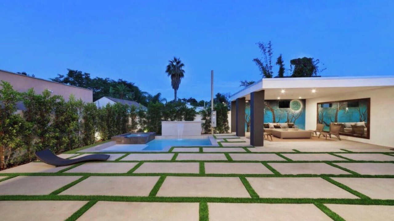 Photo of Outdoor in Melrose