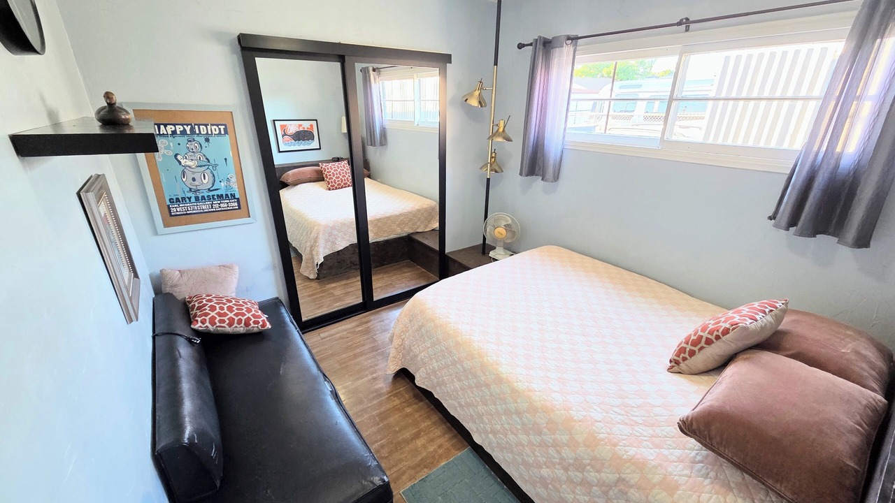 Photo of Bedroom in NoHo Arts District