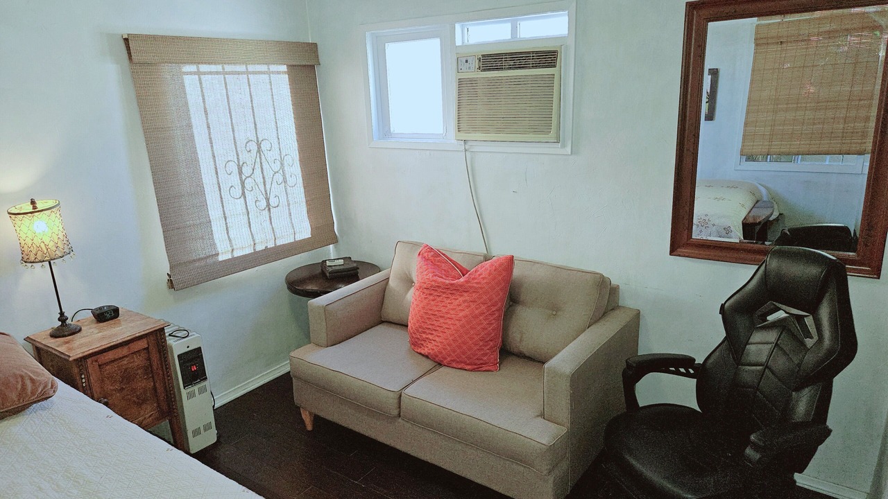 Photo of Bedroom in NoHo Arts District