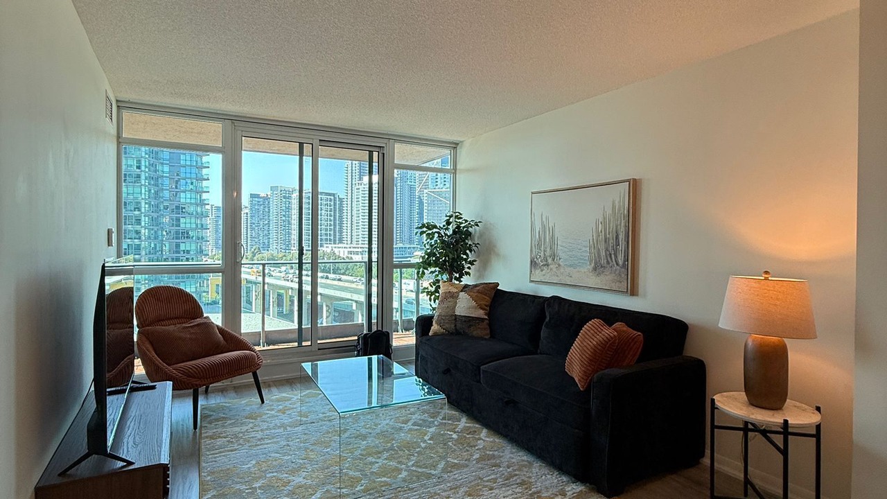 Photo of Livingroom in Fort York
