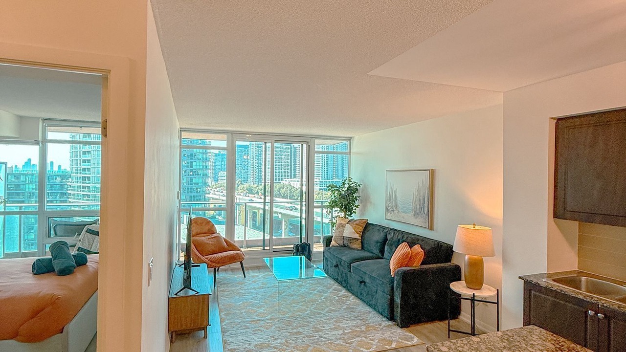 Photo of Livingroom in Fort York