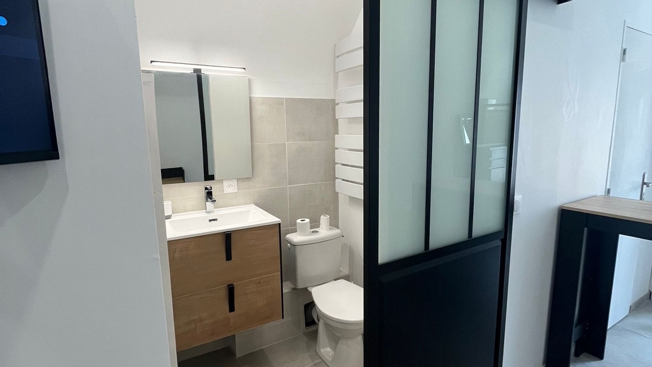 Photo of Bathroom in Saint-Jean-de-Vedas