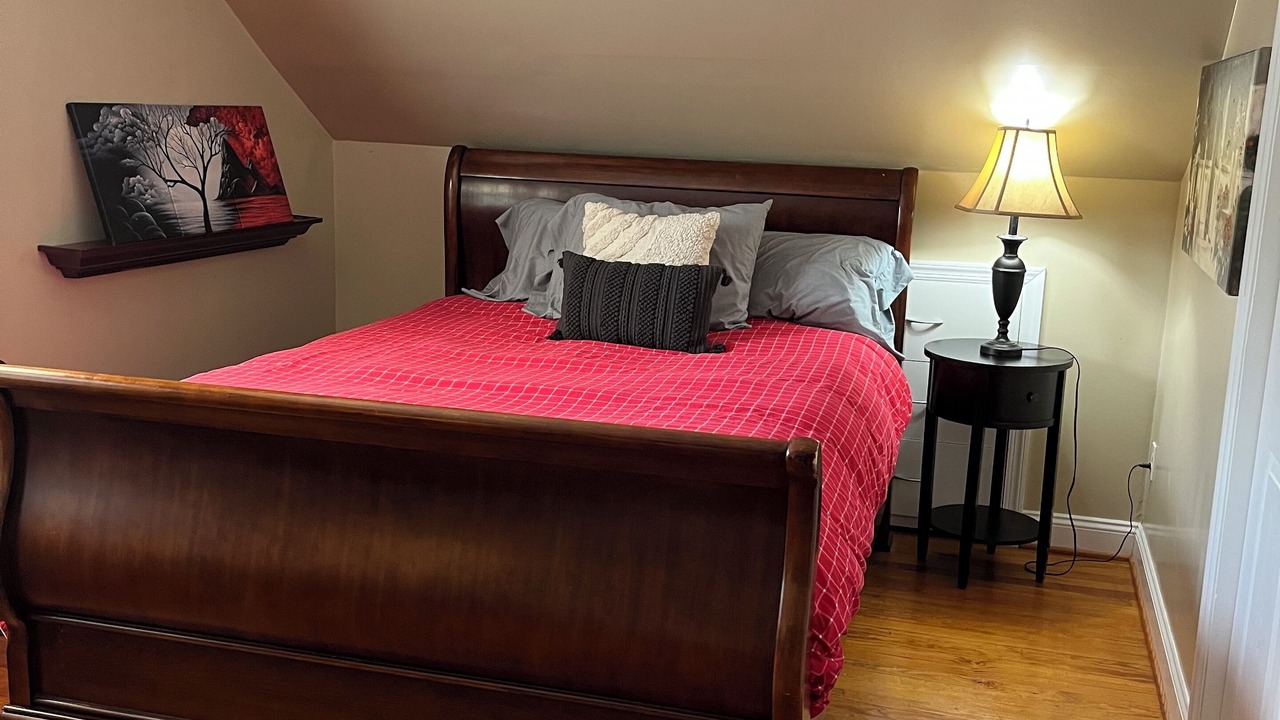 Photo of Bedroom in Arlington
