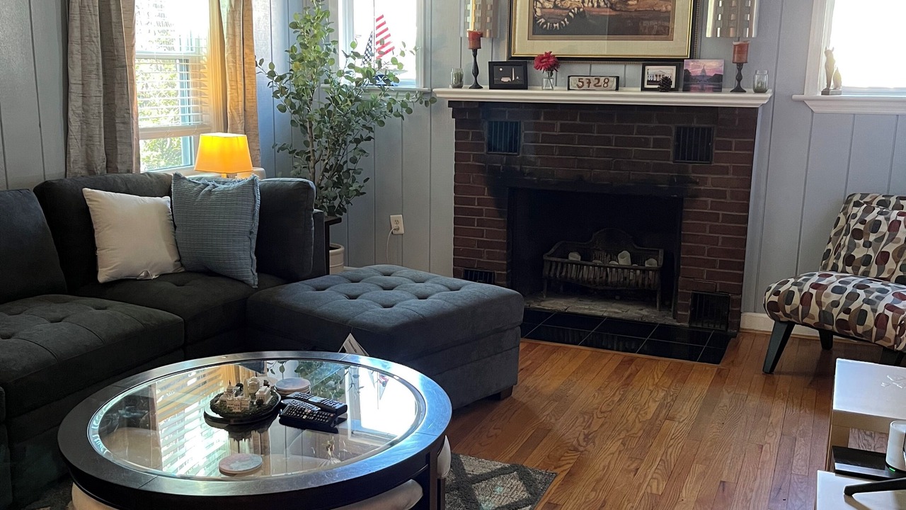Photo of Livingroom in Arlington