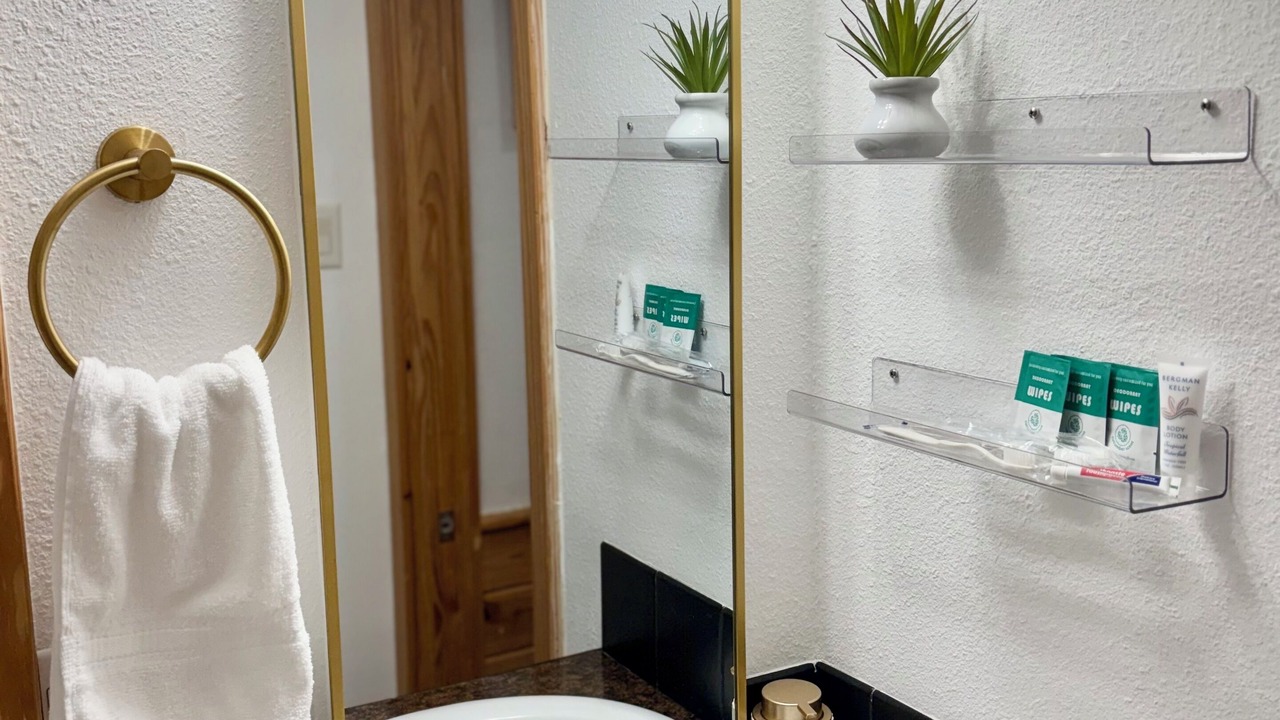 Photo of Bathroom in La Hacienda Estates