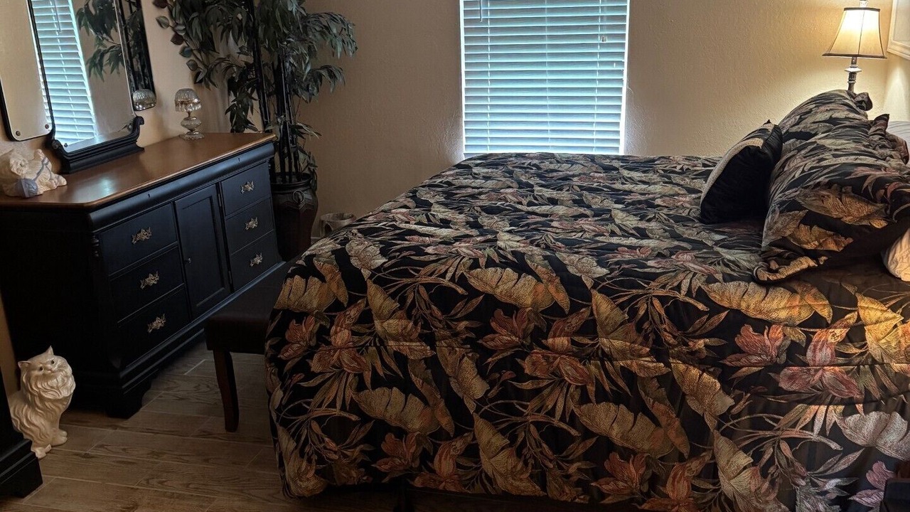 Photo of Bedroom in Wills Point