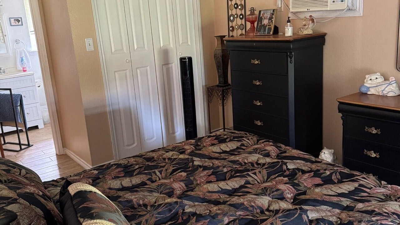 Photo of Bedroom in Wills Point