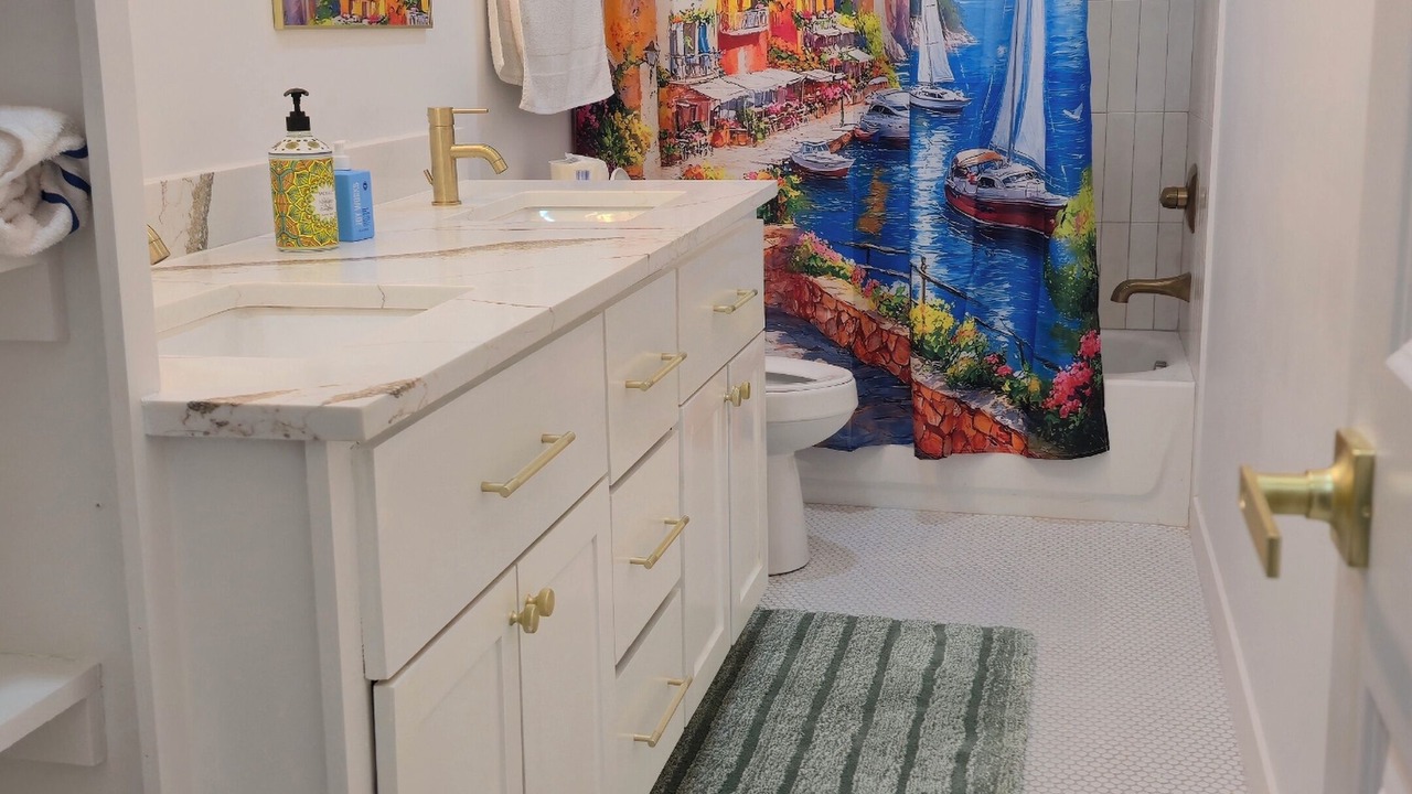 Photo of Bathroom in Broken Arrow
