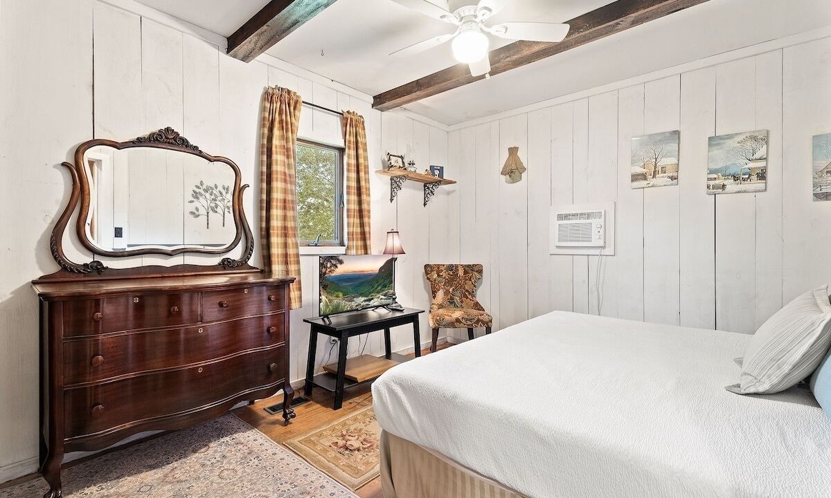 Photo of Bedroom in Beaver Dams