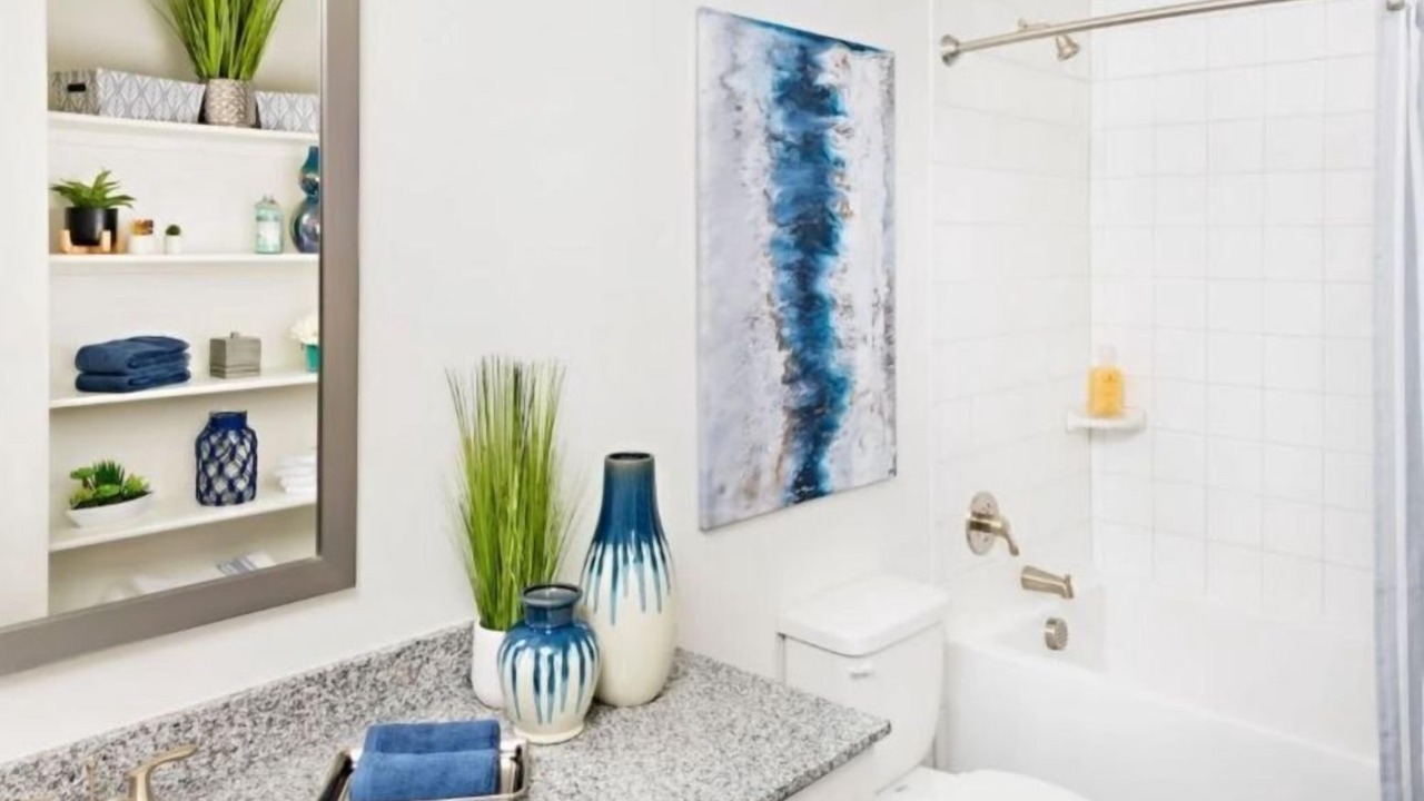 Photo of Bathroom in The Crossings