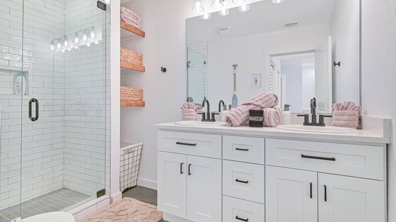 Photo of Bathroom in Bonita Springs