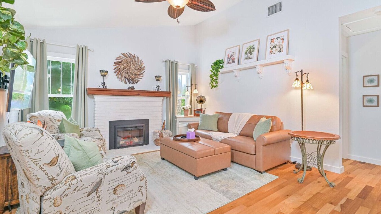 Photo of Livingroom in Bonita Springs