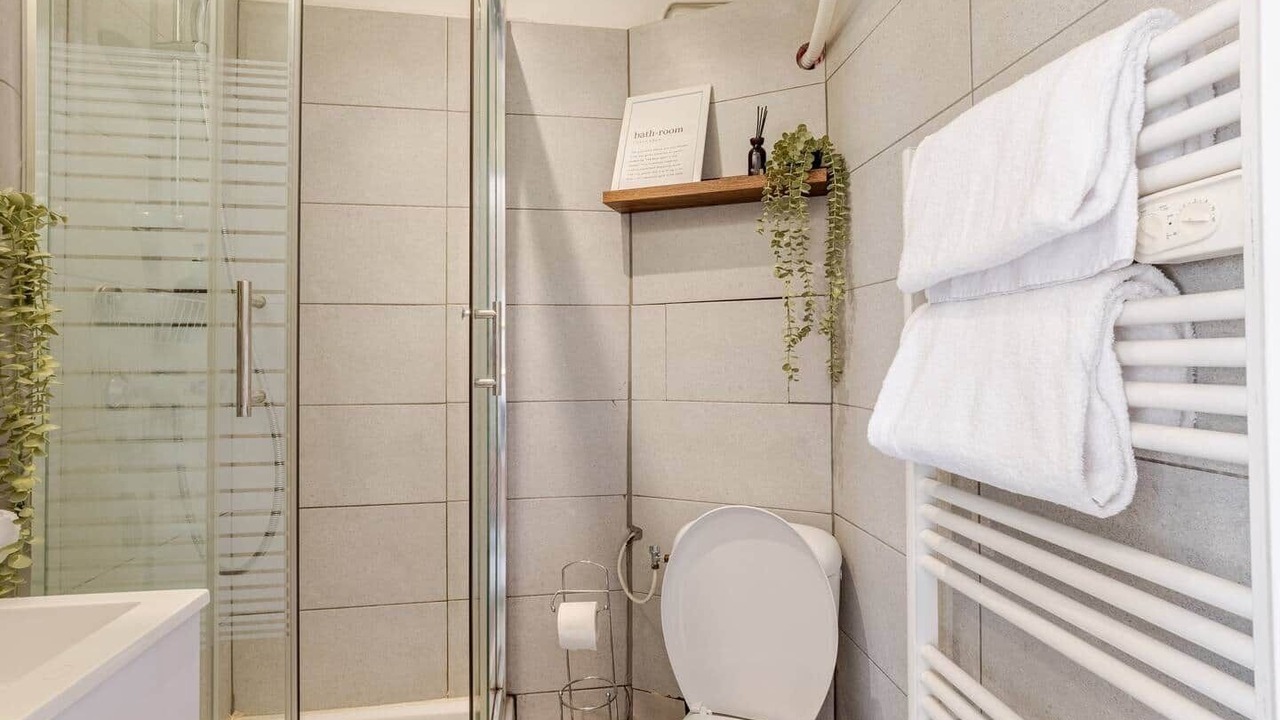 Photo of Bathroom in Charpennes - Charmettes