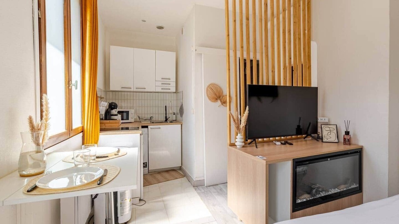 Photo of Bedroom in Charpennes - Charmettes