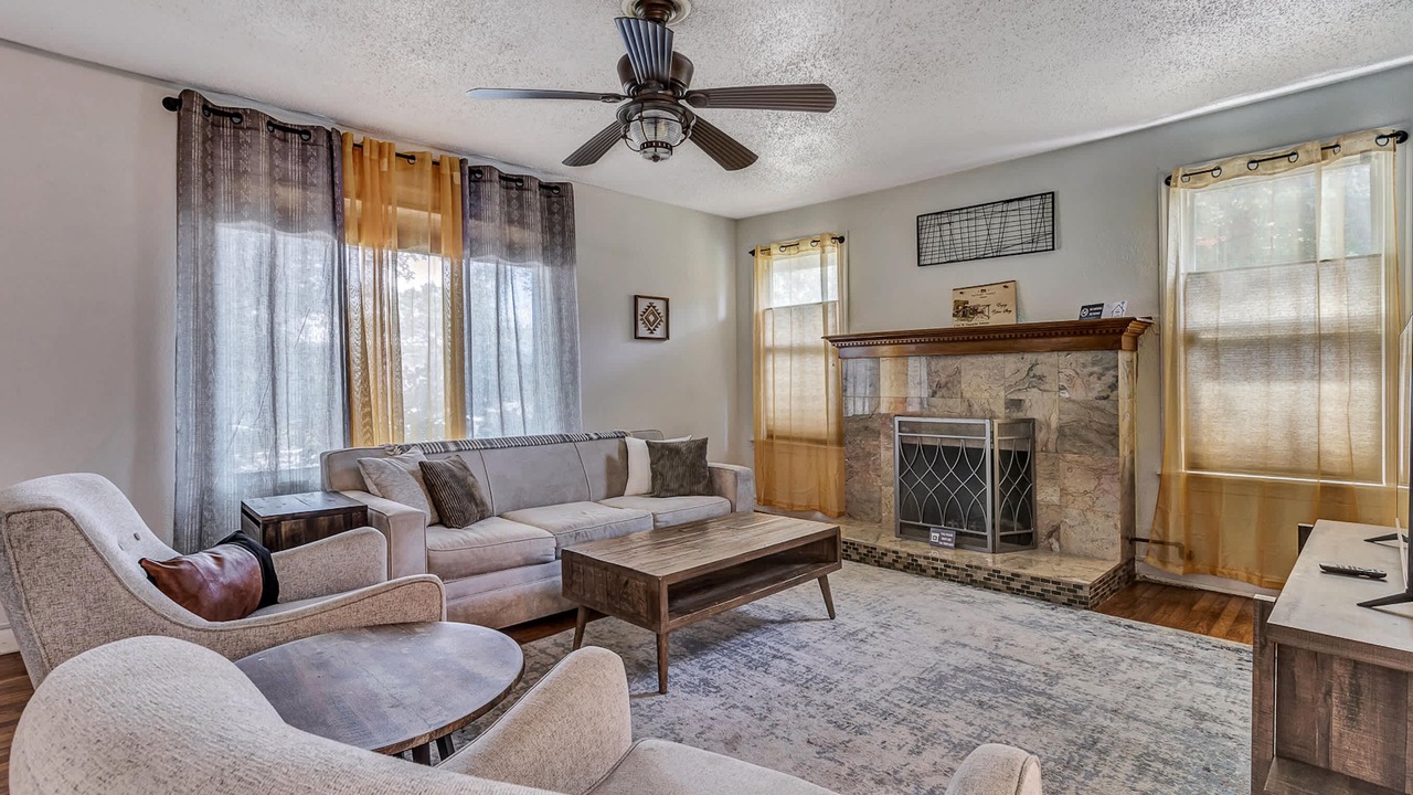 Photo of Livingroom in Jefferson