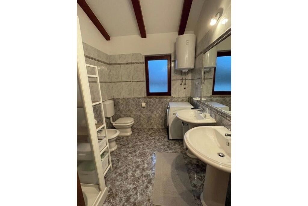 Photo of Bathroom in Buici