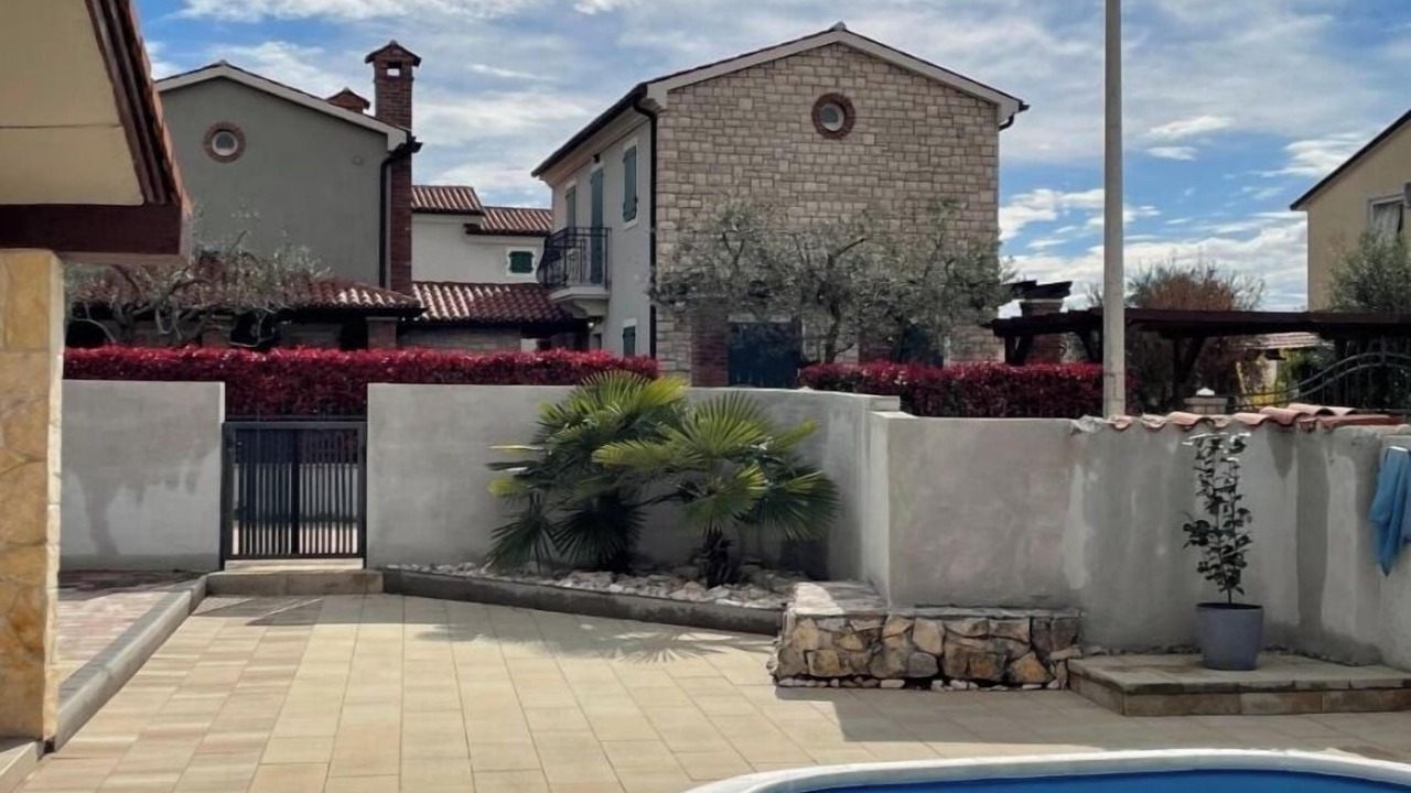 Photo of Outdoor in Buici