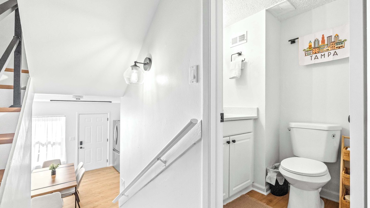 Photo of Bathroom in Fairoaks Manhattan Manor