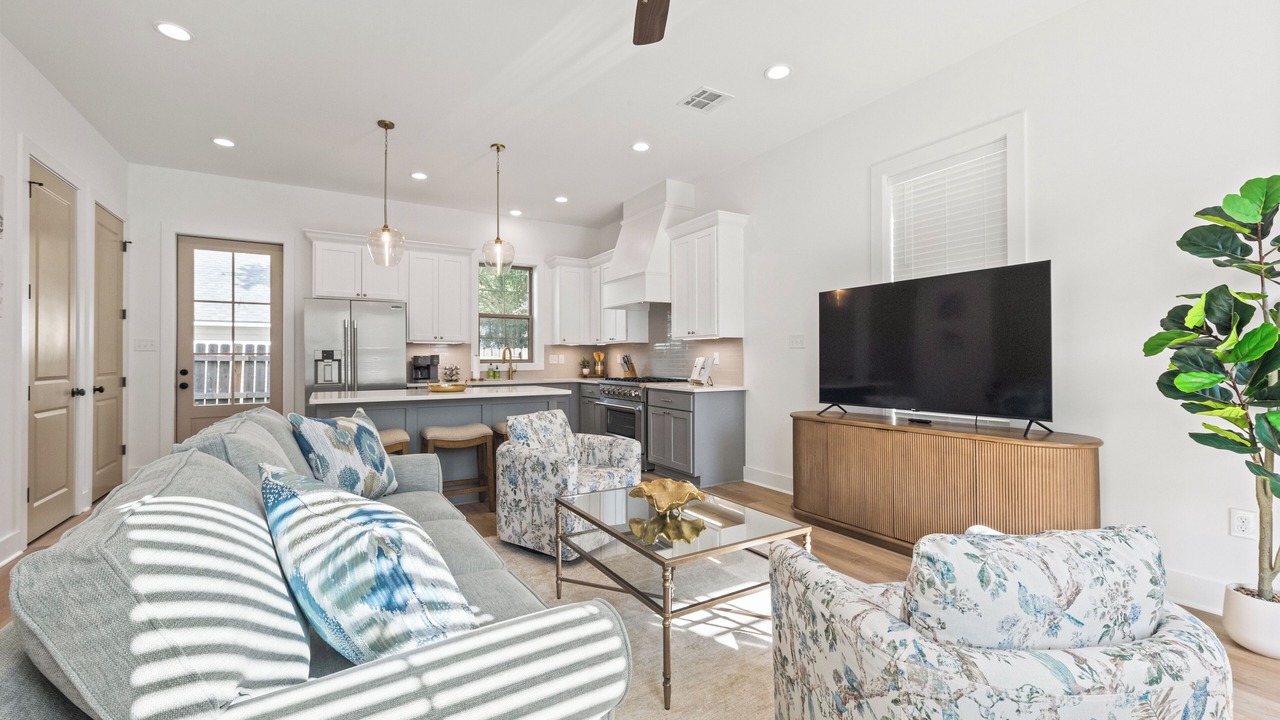 Photo of Livingroom in Lafayette