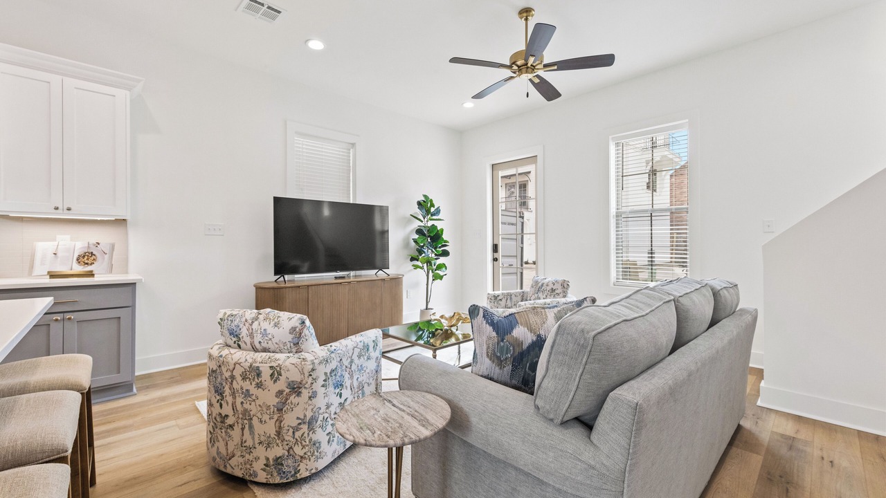 Photo of Livingroom in Lafayette