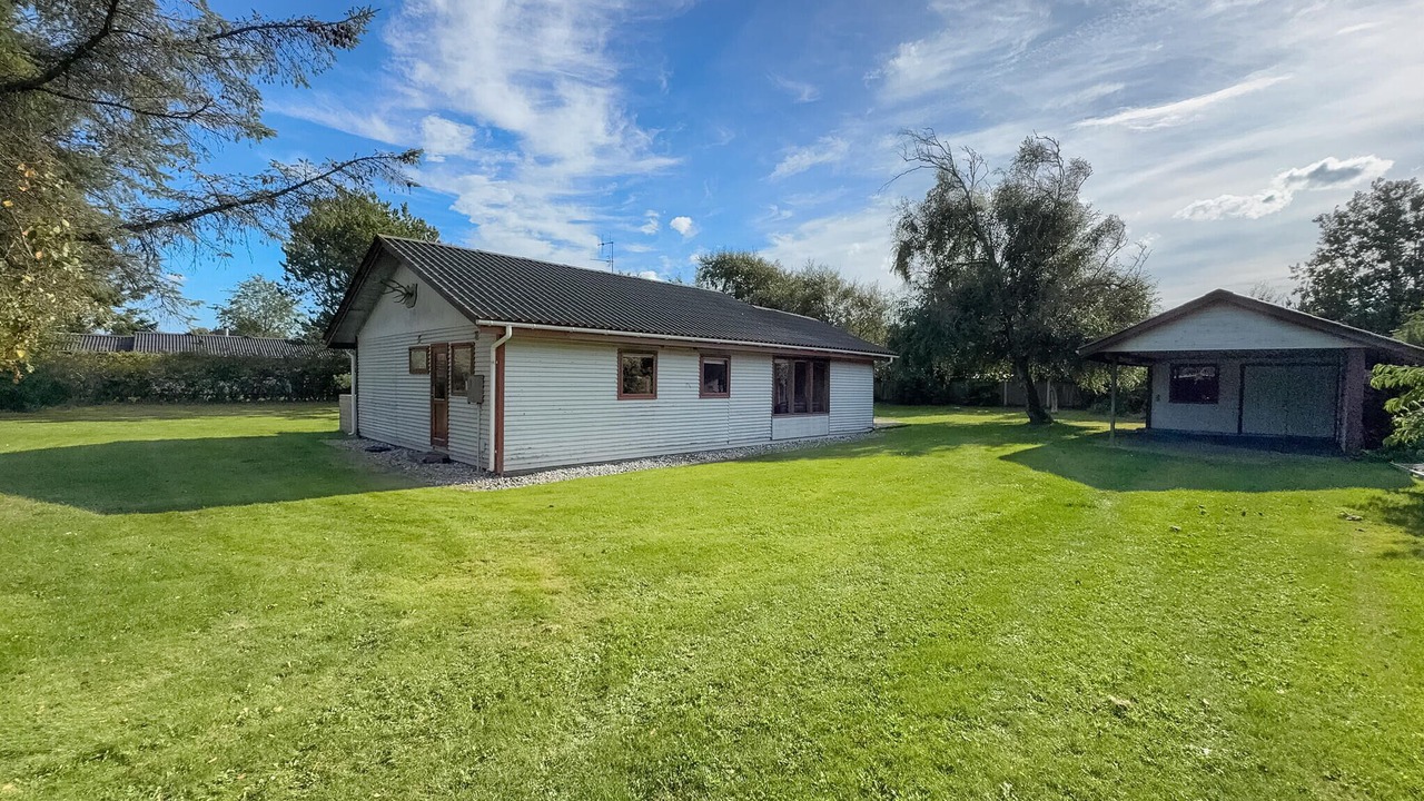 Photo of Others in Skaven Strand