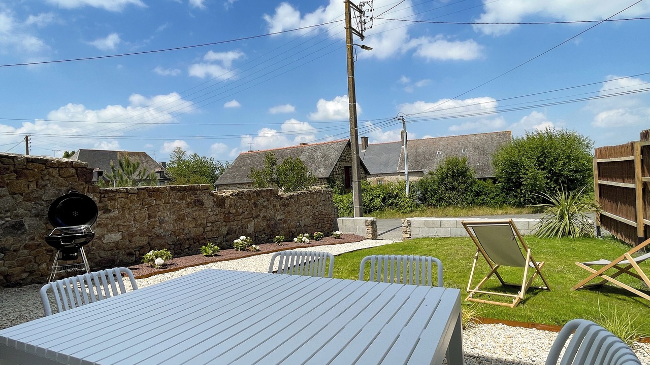 Photo of Outdoor in Saint-Georges-de-Grehaigne