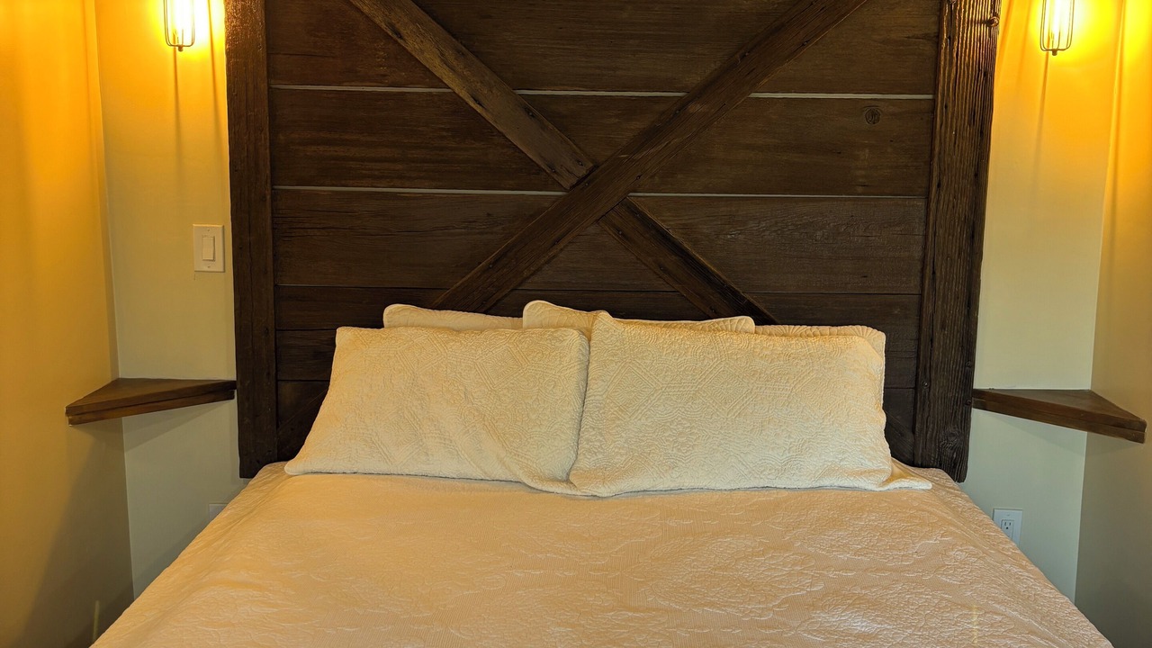 Photo of Bedroom in Lompoc