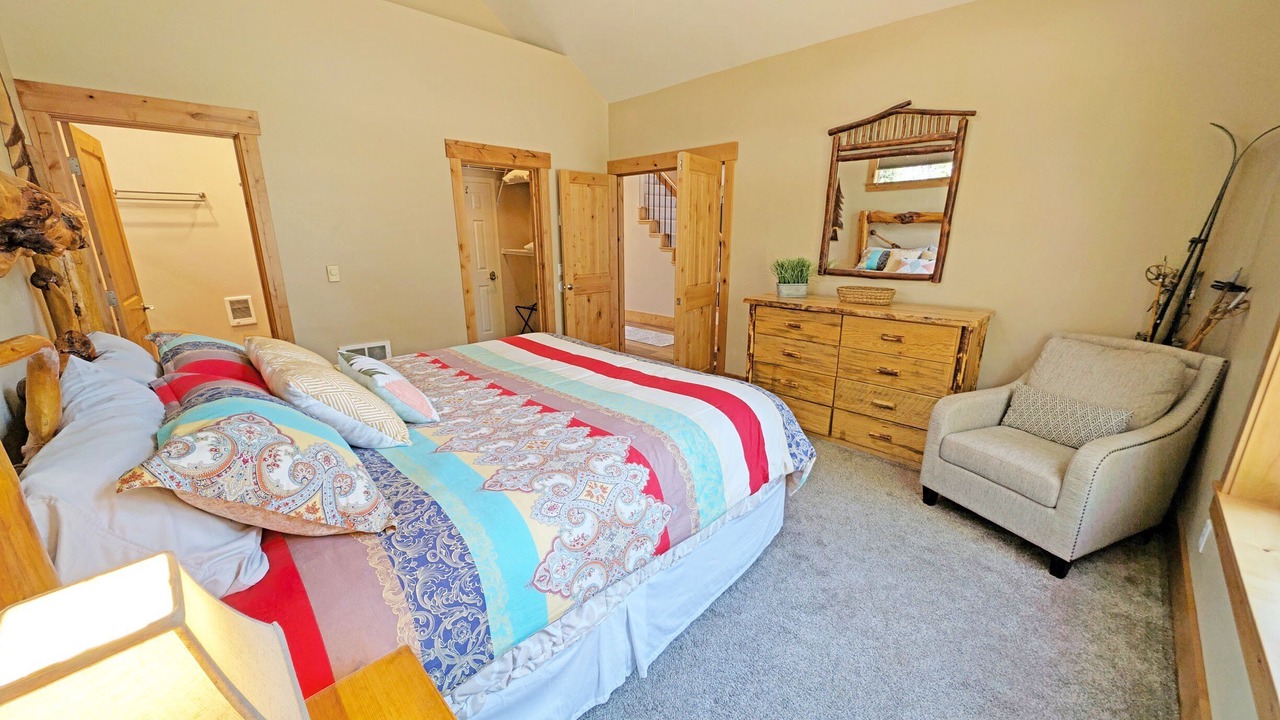 Photo of Bedroom in Three Rivers