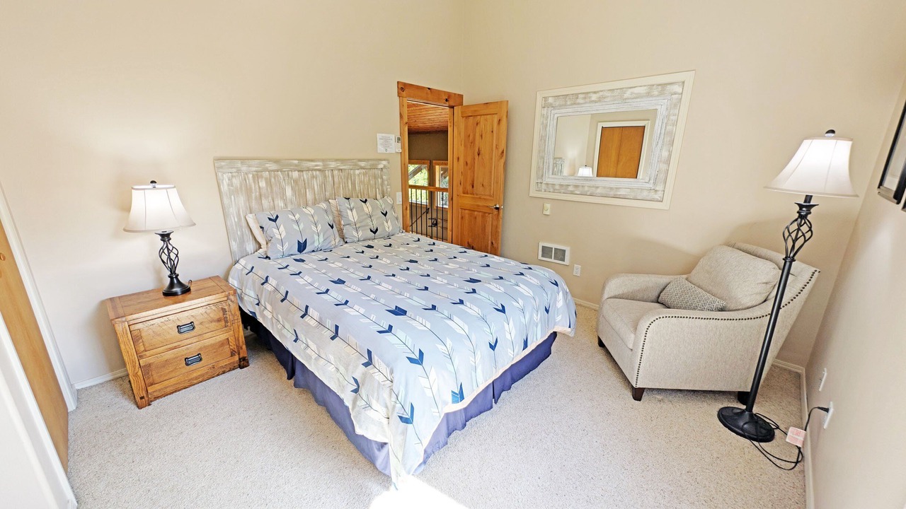Photo of Bedroom in Three Rivers
