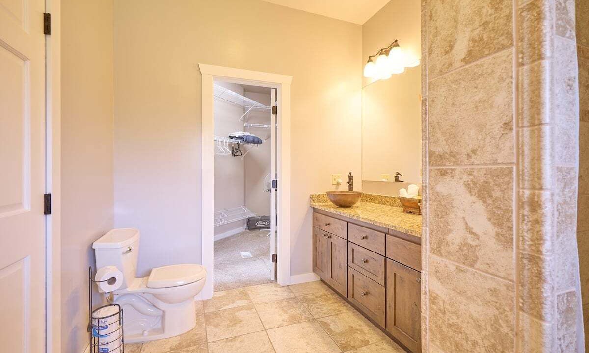 Photo of Bathroom in Peshastin