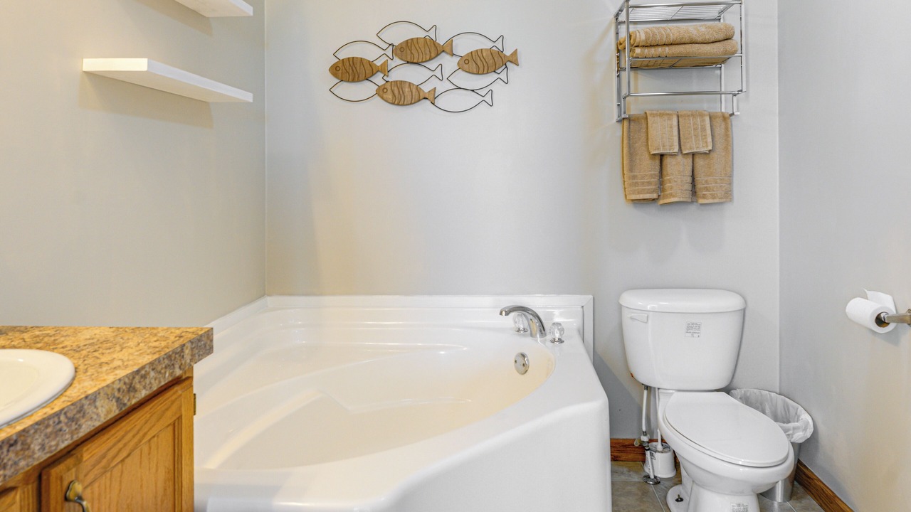 Photo of Bathroom in Harbor Beach