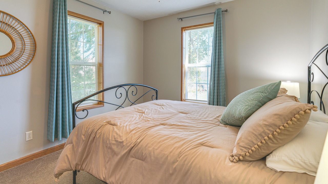 Photo of Bedroom in Harbor Beach