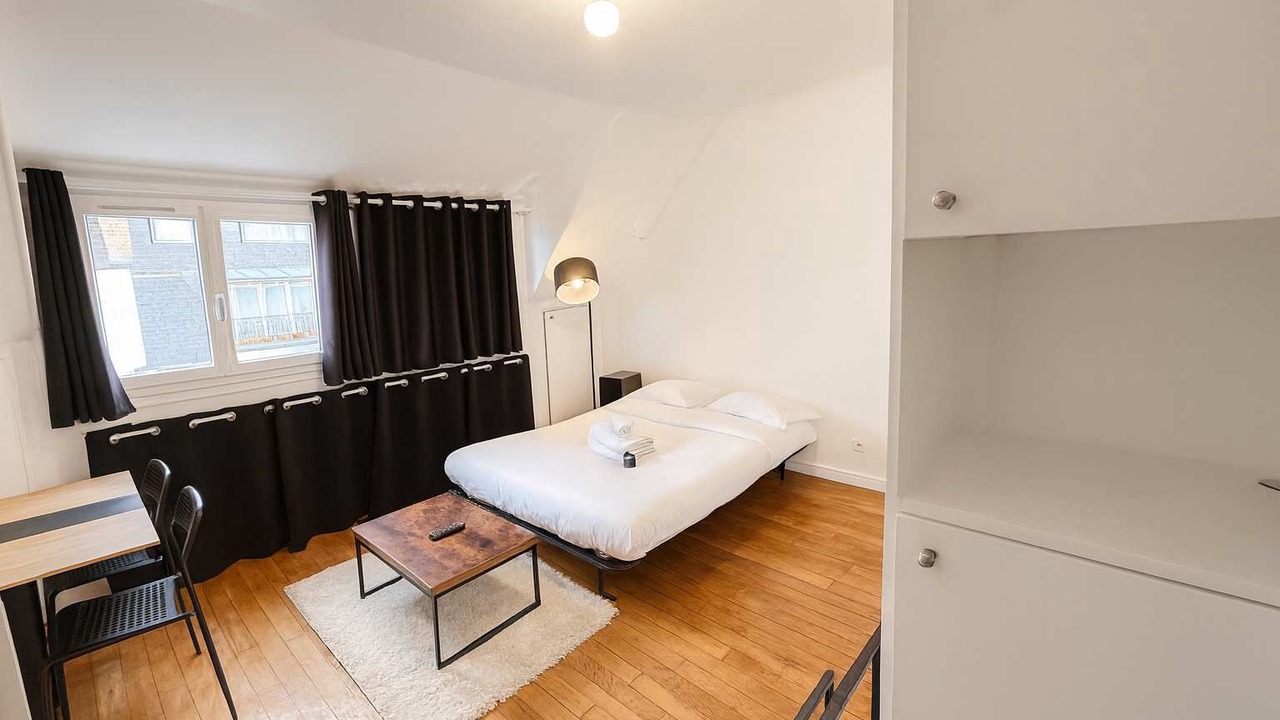 Photo of Bedroom in 16th Arrondissement