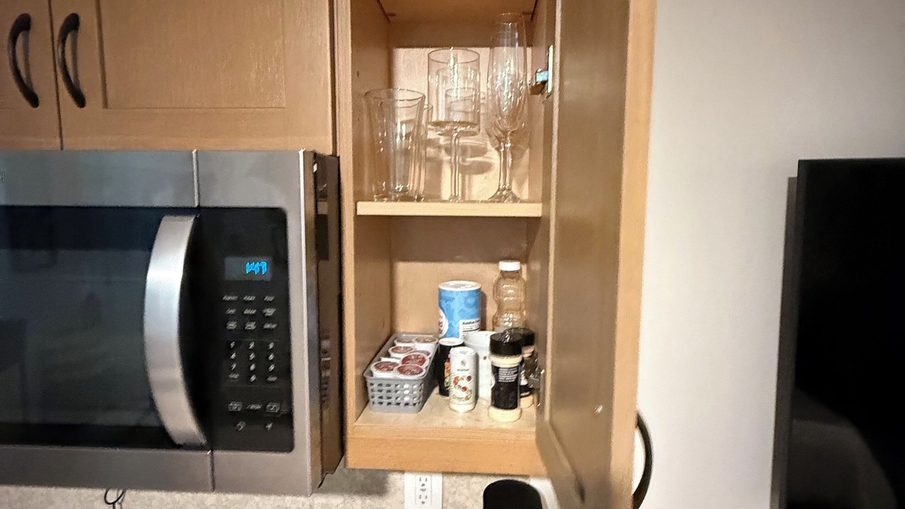 Photo of Kitchen in Makaha Valley