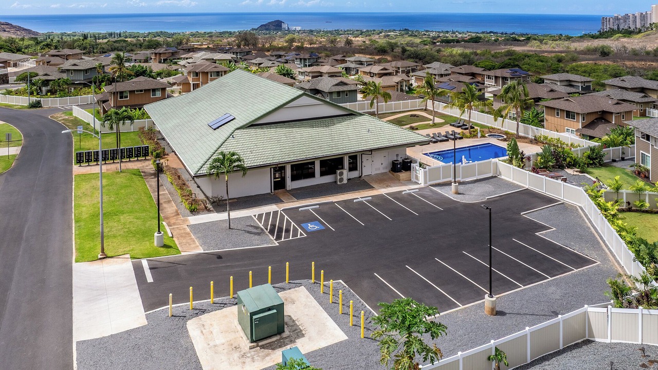 Photo of Outdoor in Makaha Valley